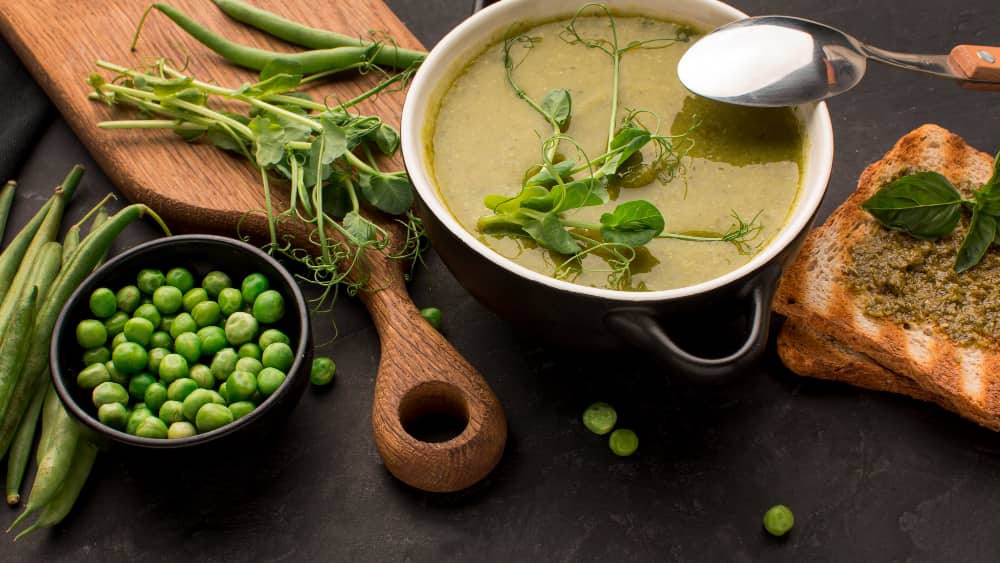 sopa de guisantes con menta en frio y caliente