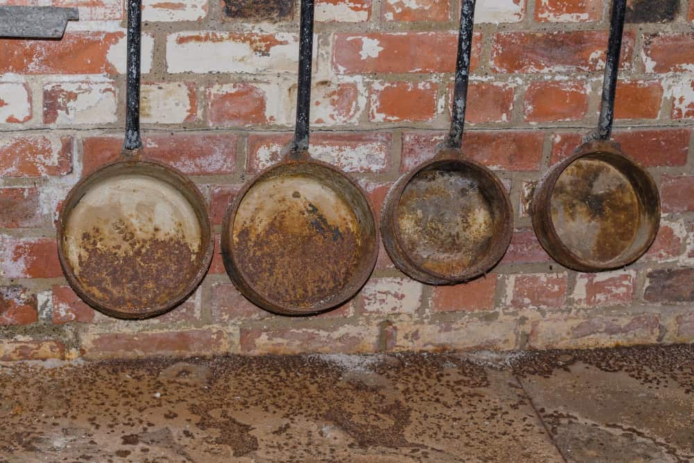 utensilios de cocina oxidados